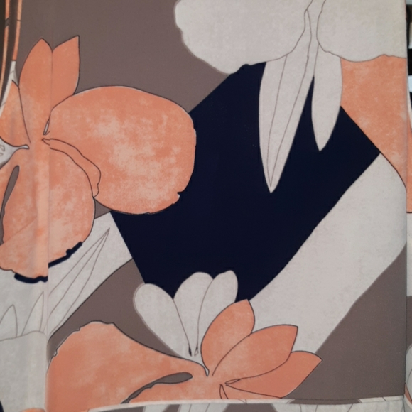 Spring essential - Picture 2 of 2